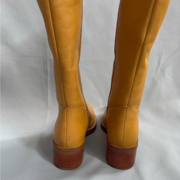 NWT Frye Camryn Tall Pull-On Boots – Banana Leather – Size 8M - Picture 4 of 15